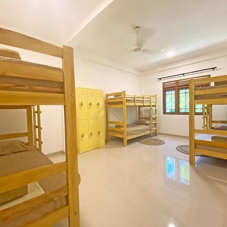 Makai Surf House Otel Ahangama Dış mekan fotoğraf