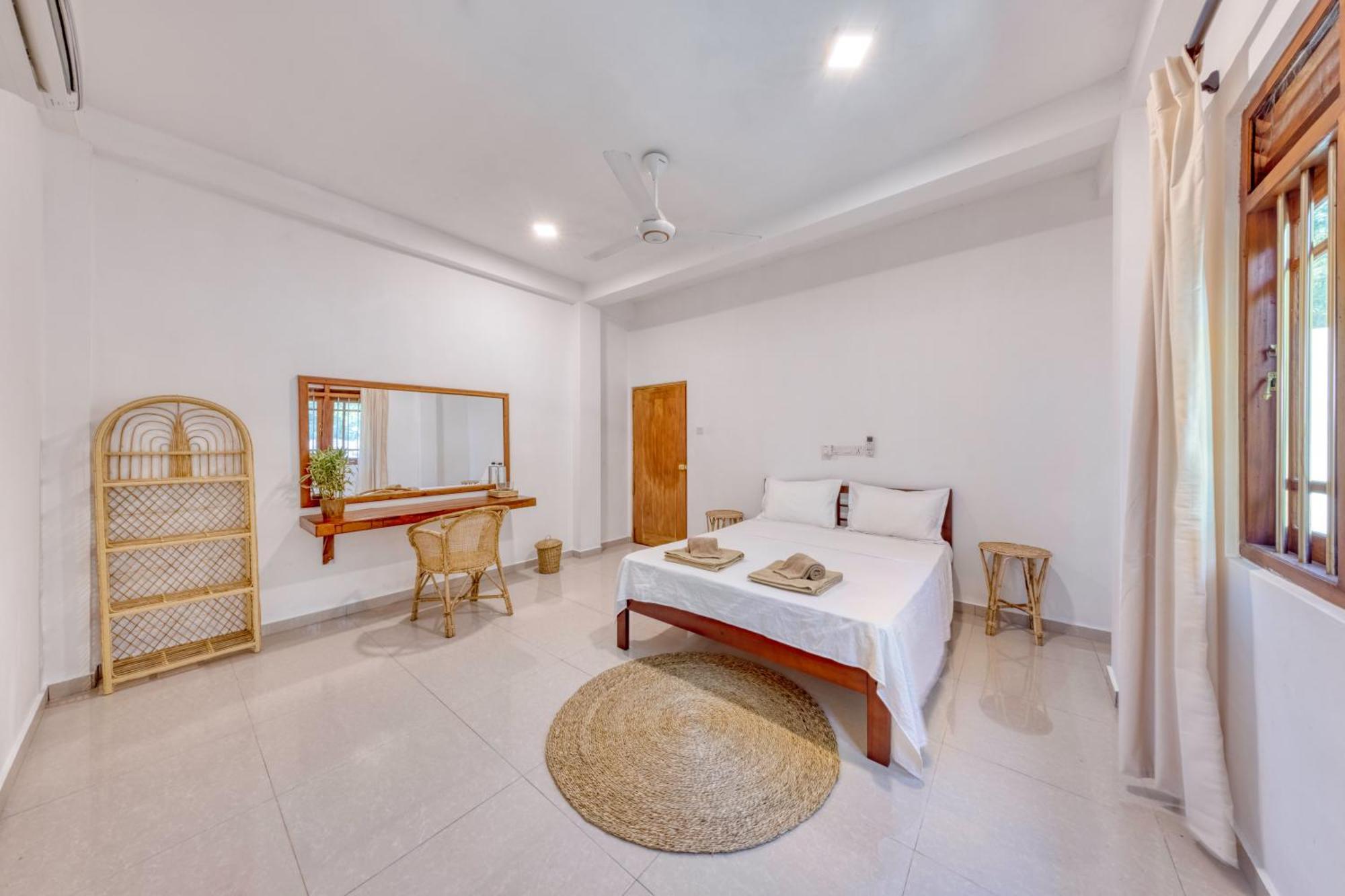 Makai Surf House Otel Ahangama Dış mekan fotoğraf