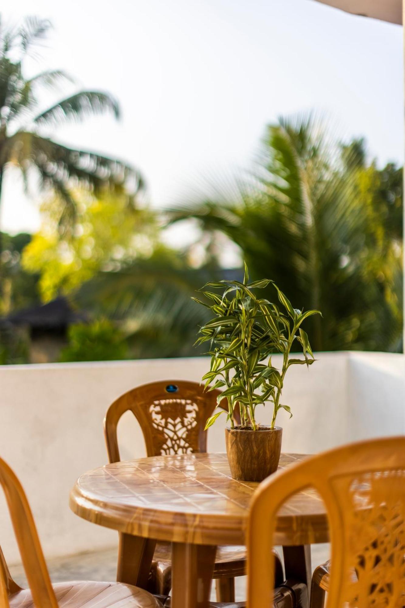 Makai Surf House Otel Ahangama Dış mekan fotoğraf