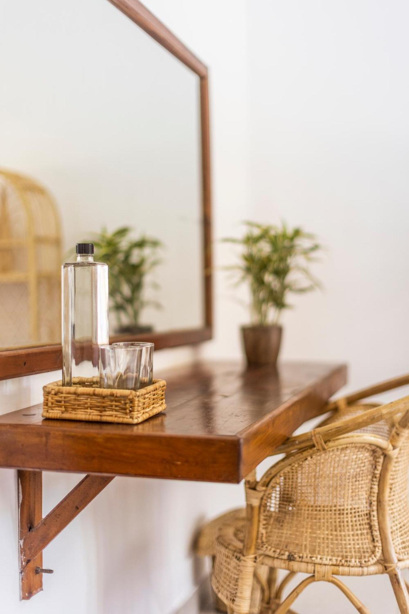 Makai Surf House Otel Ahangama Dış mekan fotoğraf