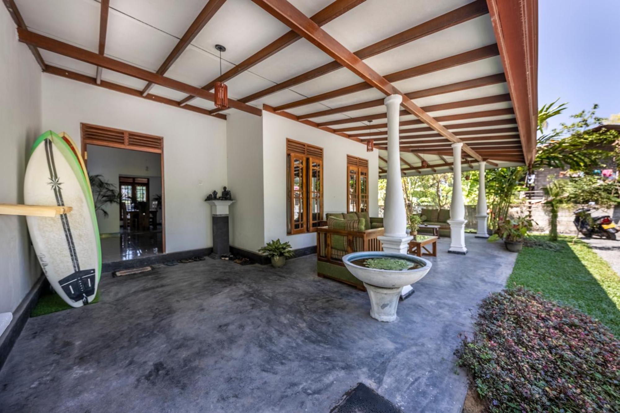 Makai Surf House Otel Ahangama Dış mekan fotoğraf