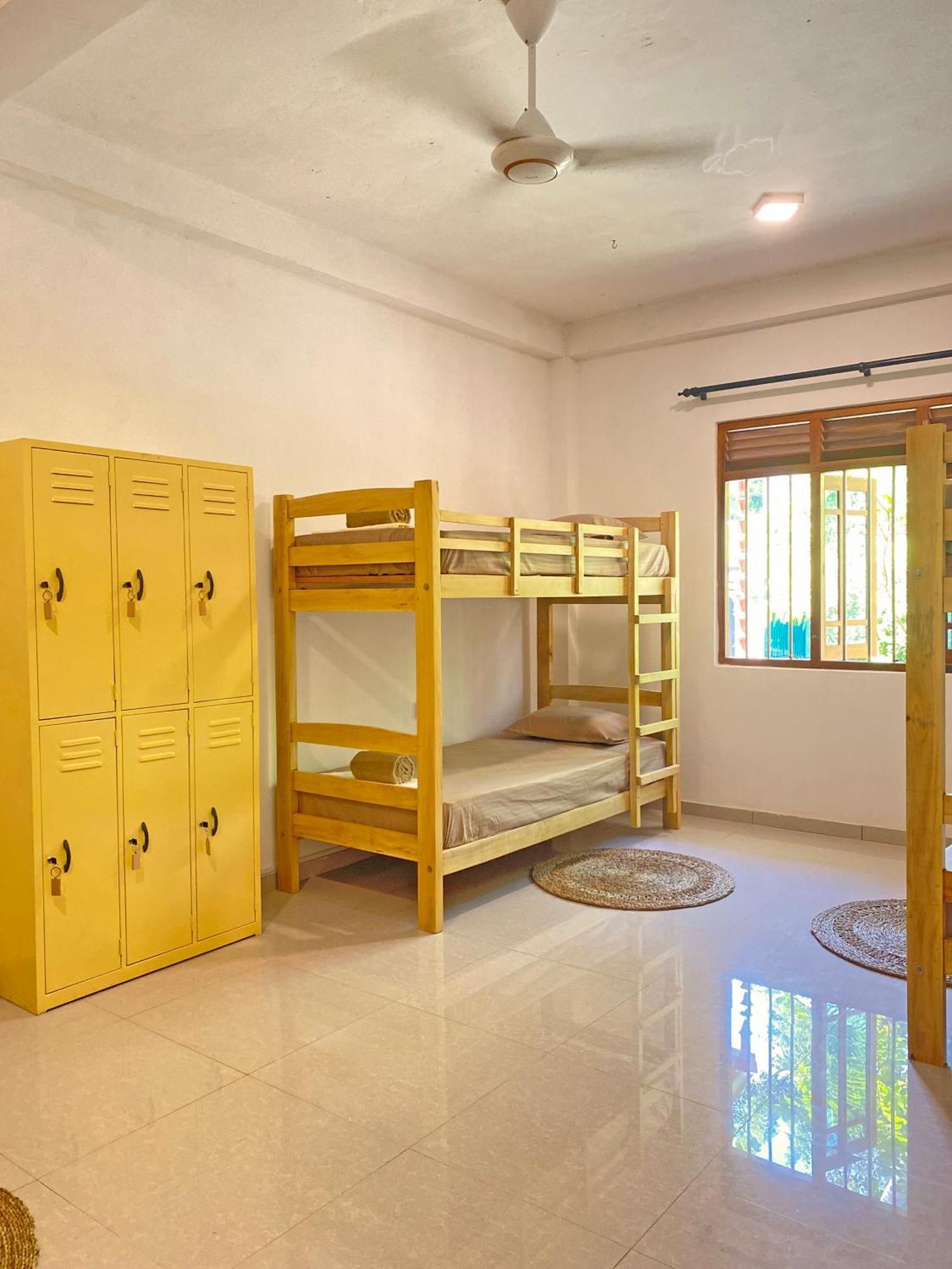 Makai Surf House Otel Ahangama Dış mekan fotoğraf