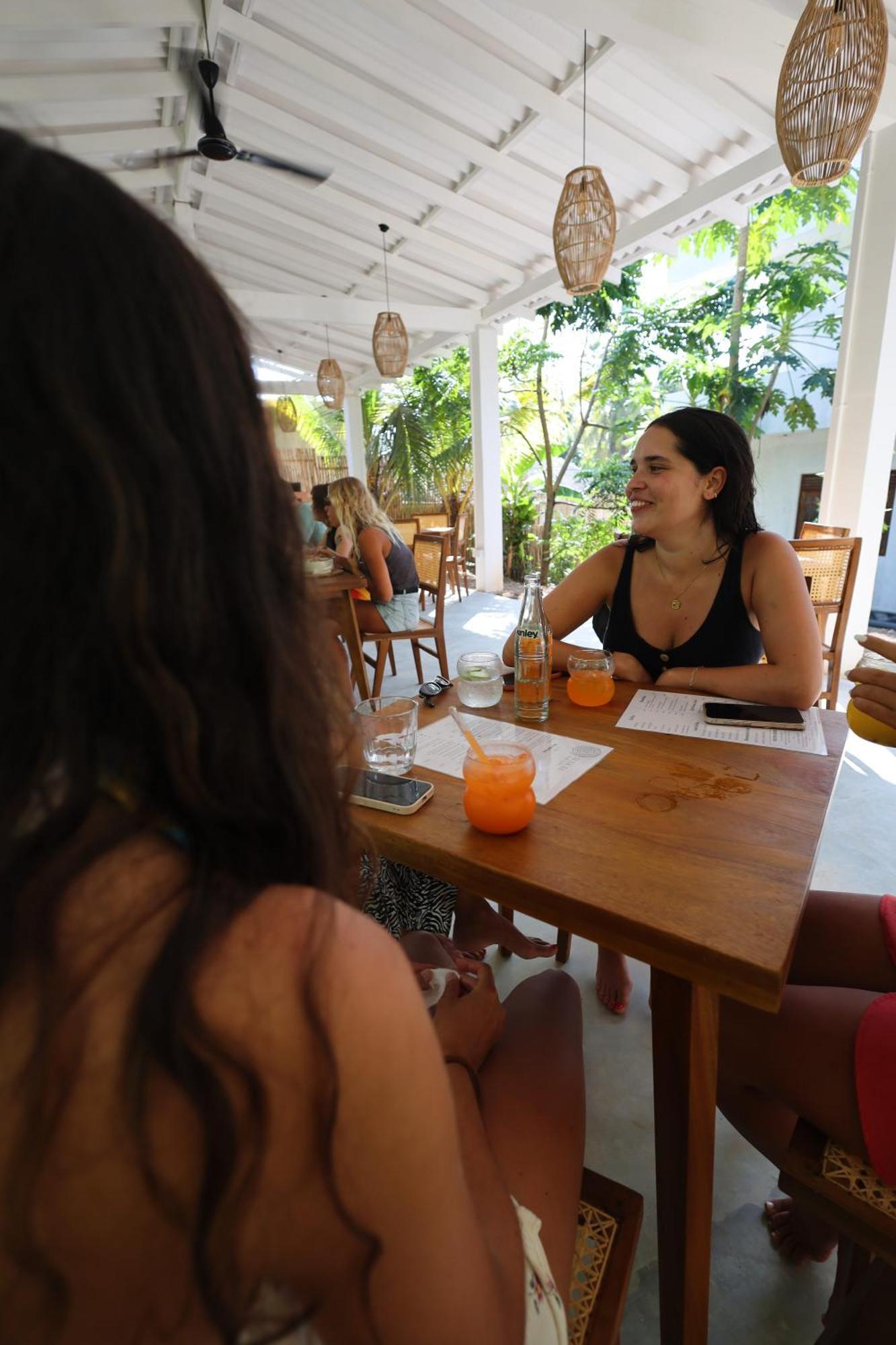 Makai Surf House Otel Ahangama Dış mekan fotoğraf