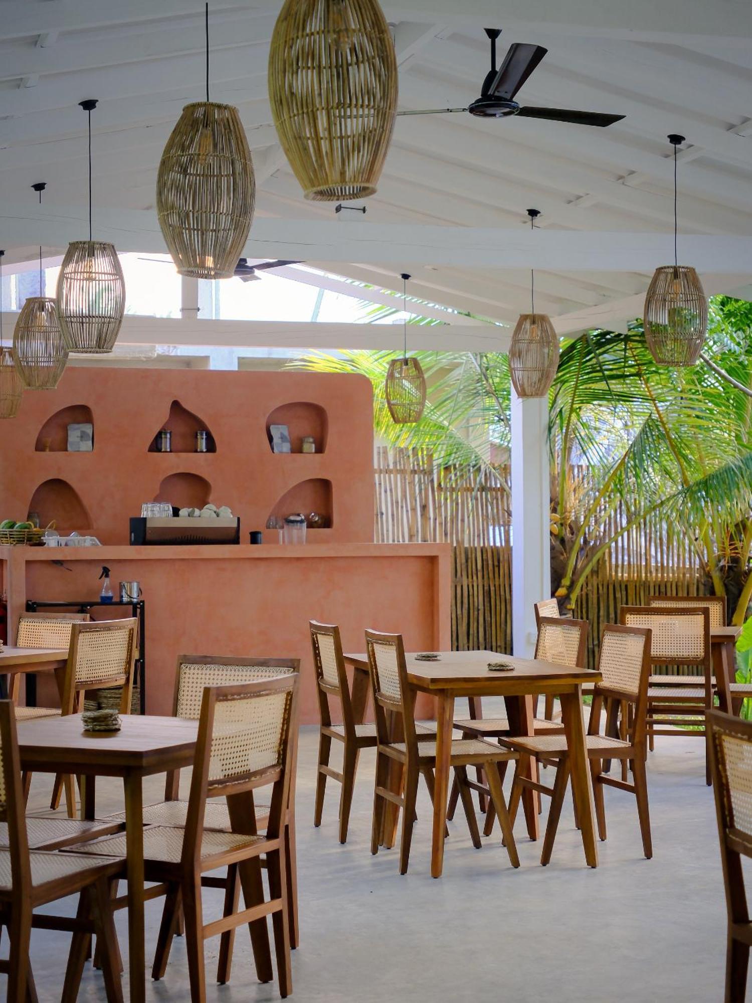 Makai Surf House Otel Ahangama Dış mekan fotoğraf