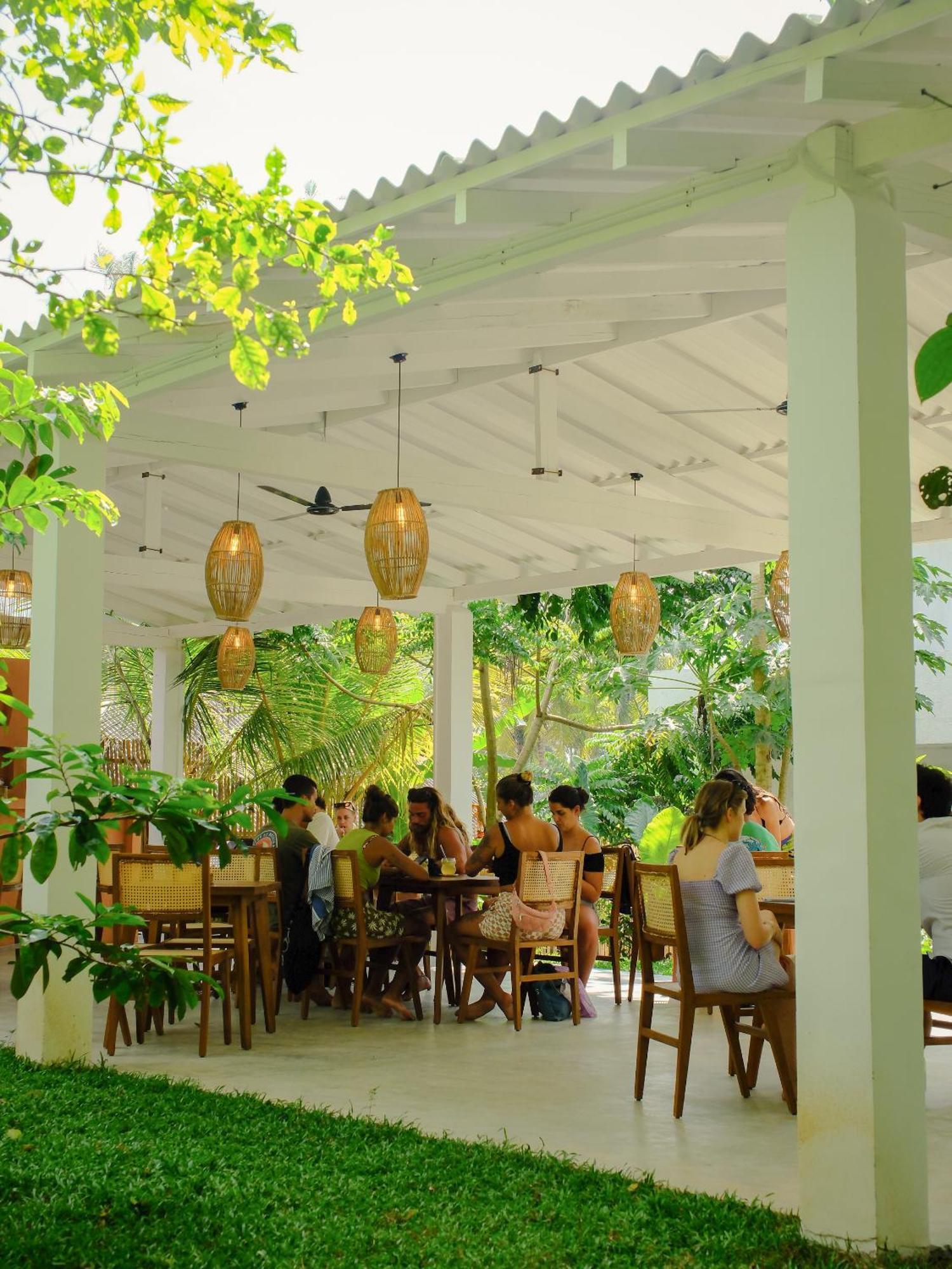 Makai Surf House Otel Ahangama Dış mekan fotoğraf